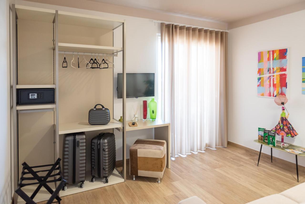 Vemaga Luxury Stay - Pompei City Center Bagian luar foto